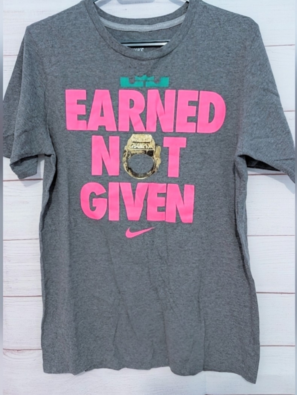 Rare Vintage Nike Lebron James South Beach graphic Tshirt Size Medium